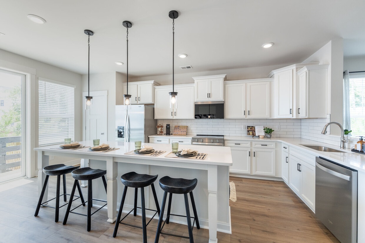 Foto principal - Maybrook Terraces