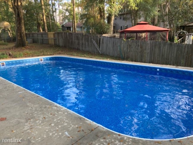 Building Photo - 3 br, 2 bath House - 326 Skate Dr