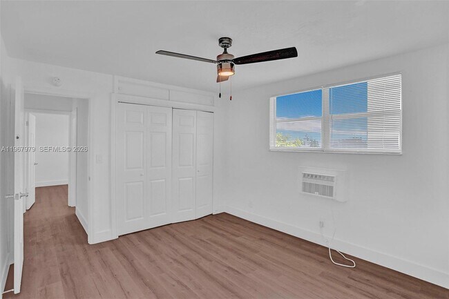 Foto del edificio - 505 NE 30th St