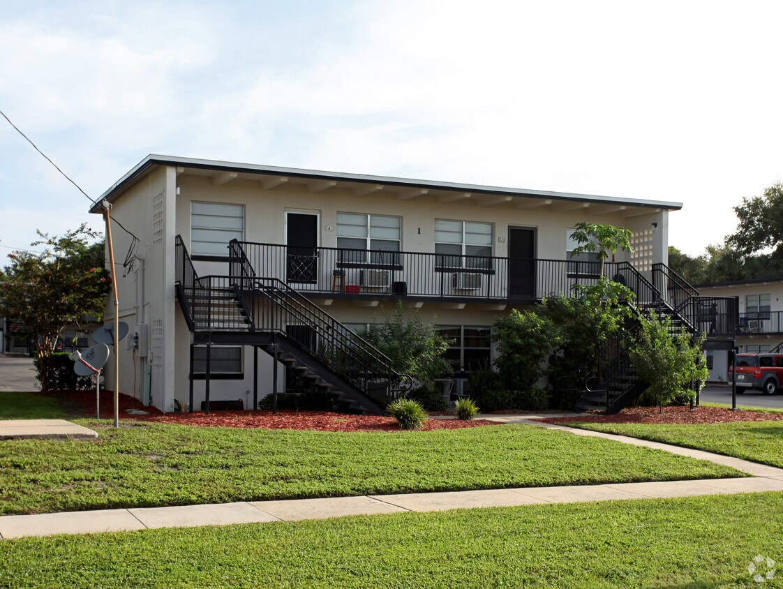 Foto del edificio - Sommerset Arms Apartments