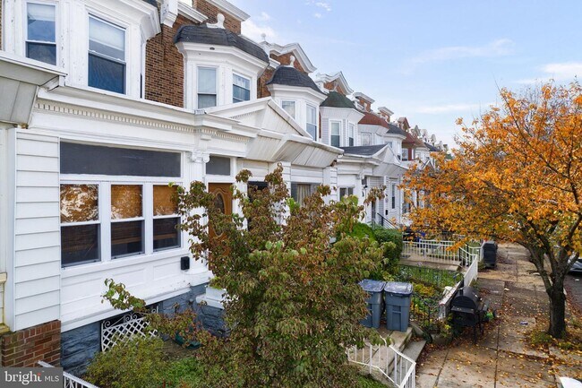 2_HOUSE_FRONT_2 - 6212 Webster St House