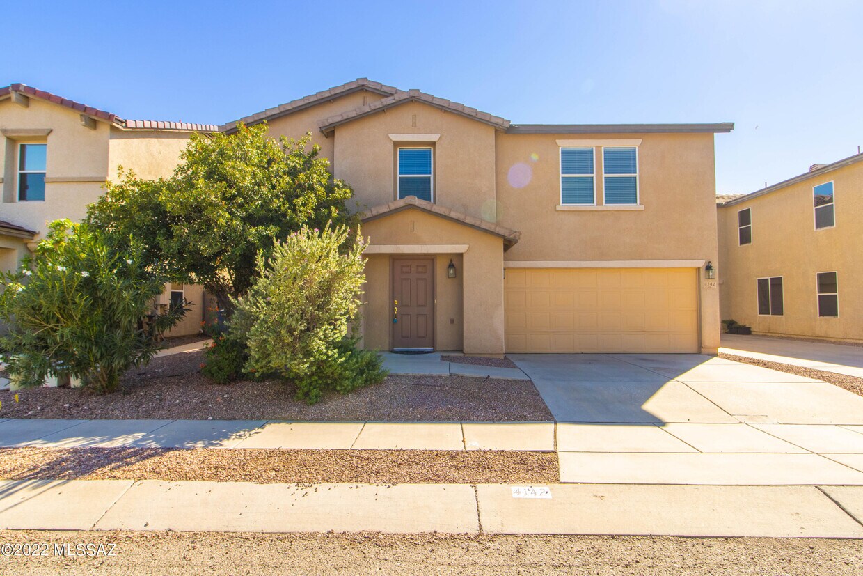 Primary Photo - 4142 E Deer Dancer Way