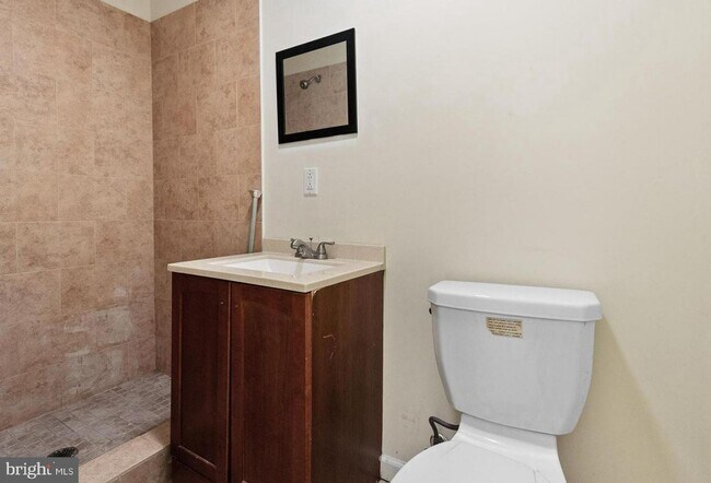 Building Photo - 1724 W Norris St