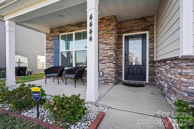 Building Photo - 4444 Fls Lk Dr S W