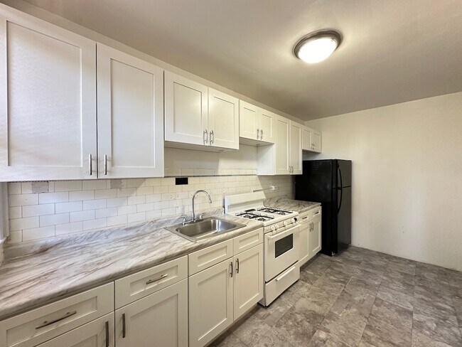Foto del edificio - 6506 N Hoyne Ave