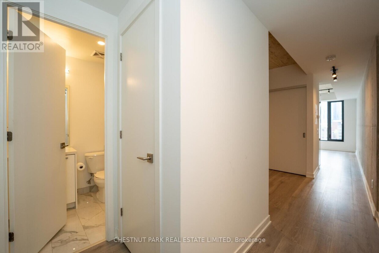 Photo principale - 55-755 Ontario St
