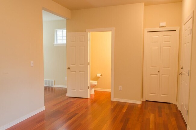 Foto del edificio - 24036 39th Ln SE