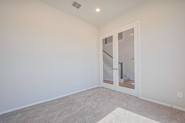 Building Photo - 4046 Colony Ln