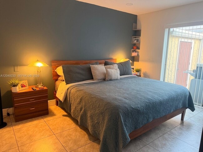 Foto del edificio - 9536 Oakburst Ln