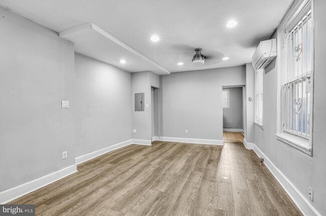 Building Photo - 1202 N 7th St
