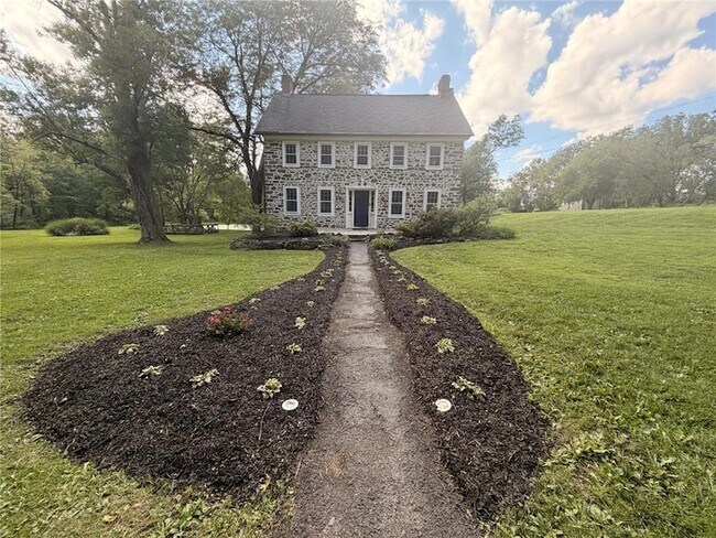 Foto del edificio - 7790 Tumblebrook Rd