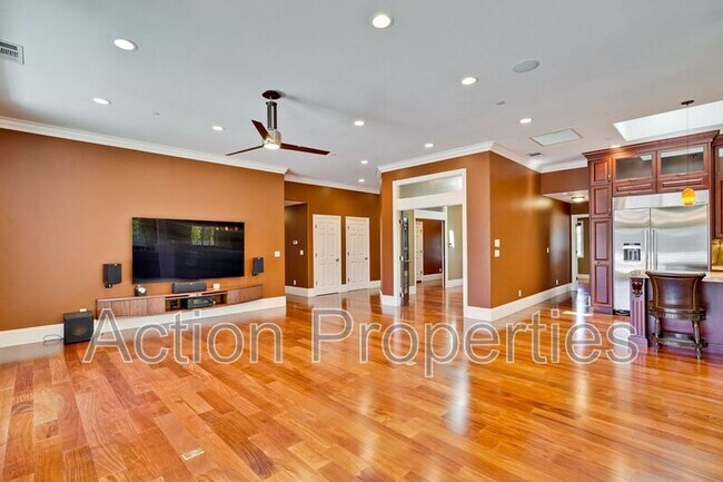 Foto del edificio - 1754 Granger Ave
