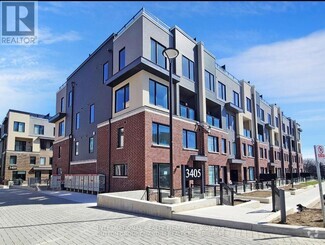 Building Photo - 3405-3405 Ridgeway Dr