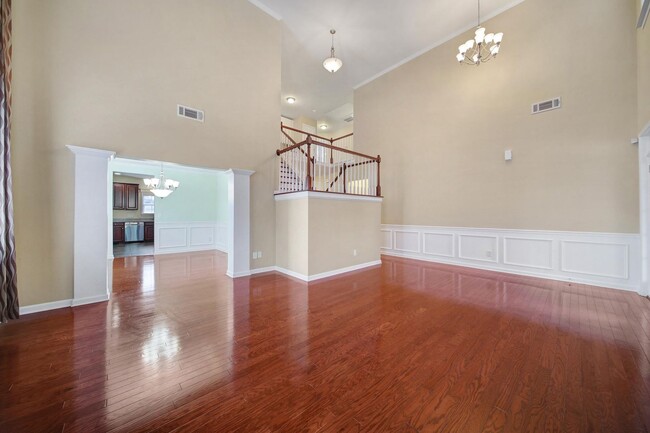 Foto del edificio - Stunning 5 Bed 3 Bath home in Davidson!