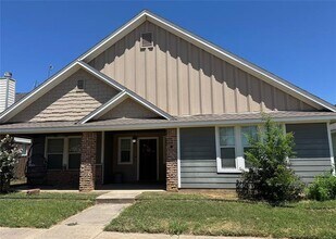 Building Photo - 248 Lovers Path Dr