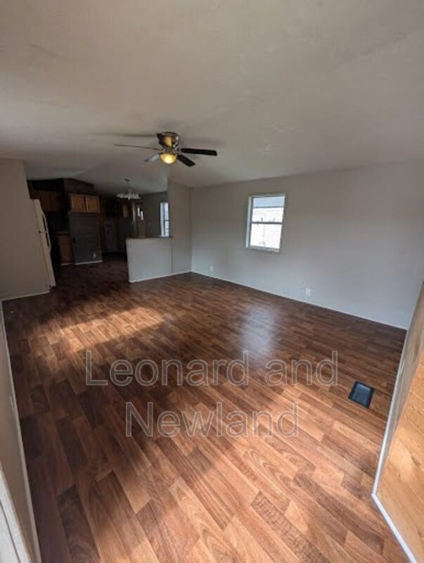 Building Photo - 515 Orme Ave