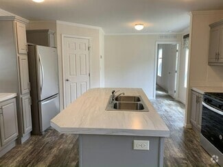 Building Photo - 206 Atlantic Ln