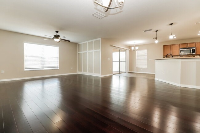 Building Photo - 7304 Lumber Port Dr