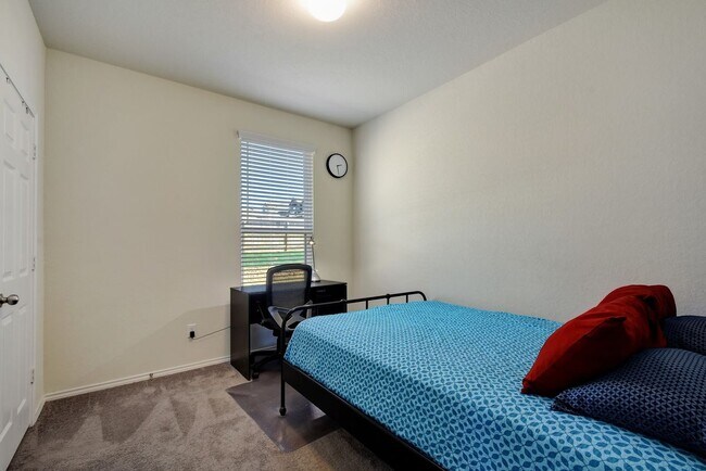 Building Photo - 317 Kotara Cyn