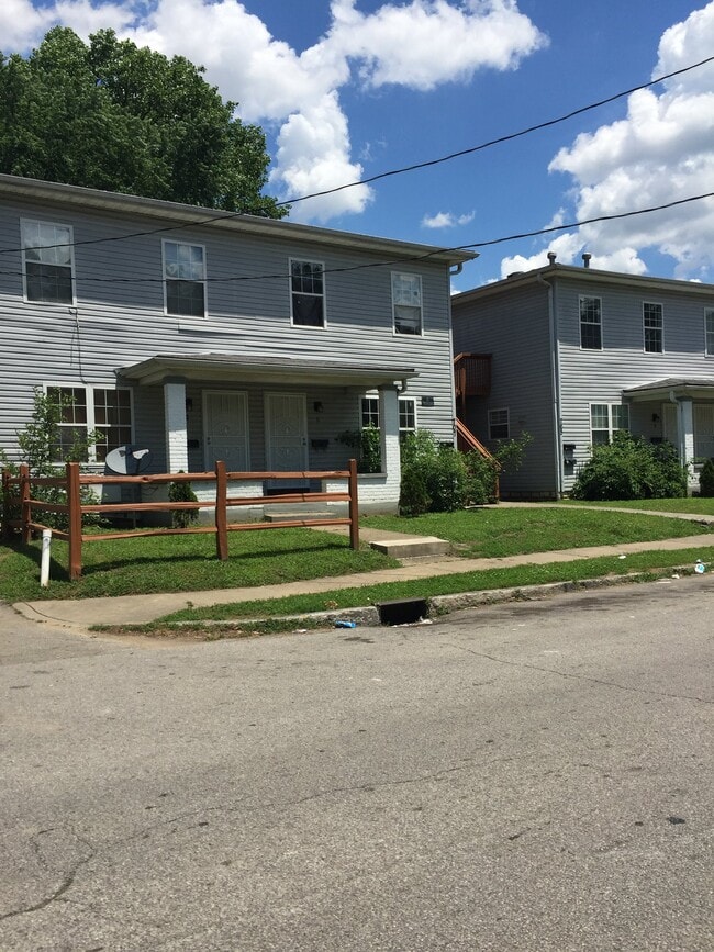 Photo - 705 M St Apartment