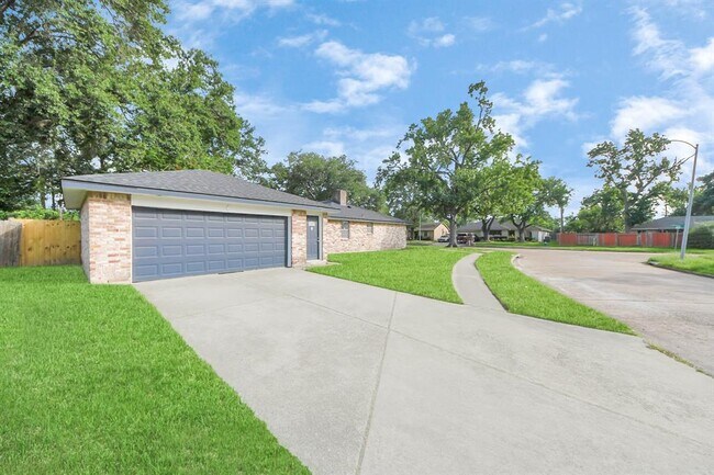 Foto del edificio - 15135 Chipman Ln.