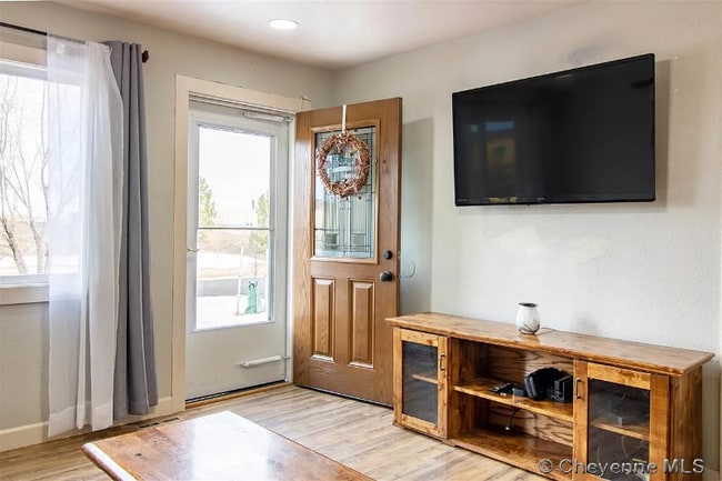 Building Photo - 620 Alexander Ave