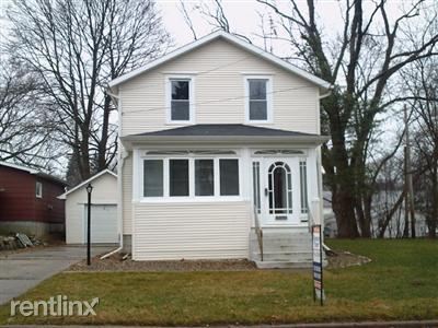 Primary Photo - 112 E North St