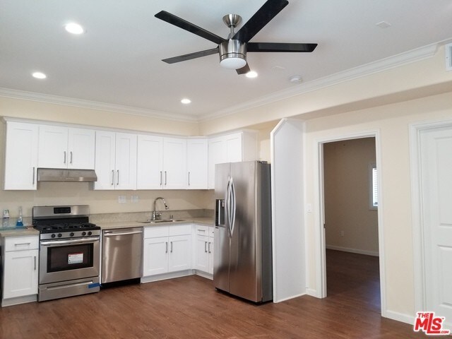 Building Photo - 1216 S Ardmore Ave