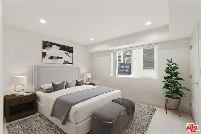 Foto del edificio - 1409 N Hobart Blvd