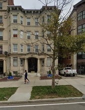 Building Photo - 436 Park Dr