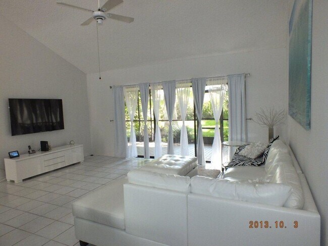 Foto del edificio - 456 Deer Creek Wildwood Ln E