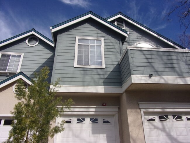 Building Photo - 110 Manchester Dr., Fairfield, CA  94533