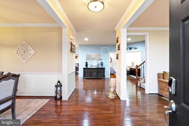 Building Photo - 21038 Athens St