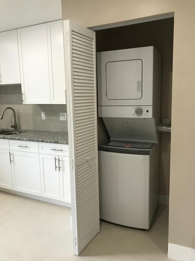 Building Photo - 17024 89th Pl N