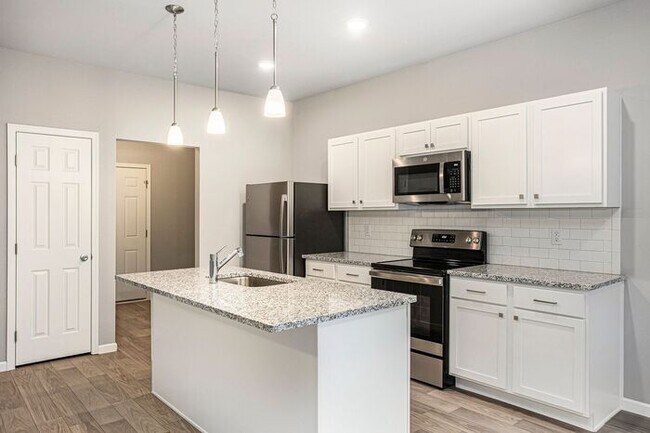 Foto del edificio - 3512 E. Sedge Wren Drive