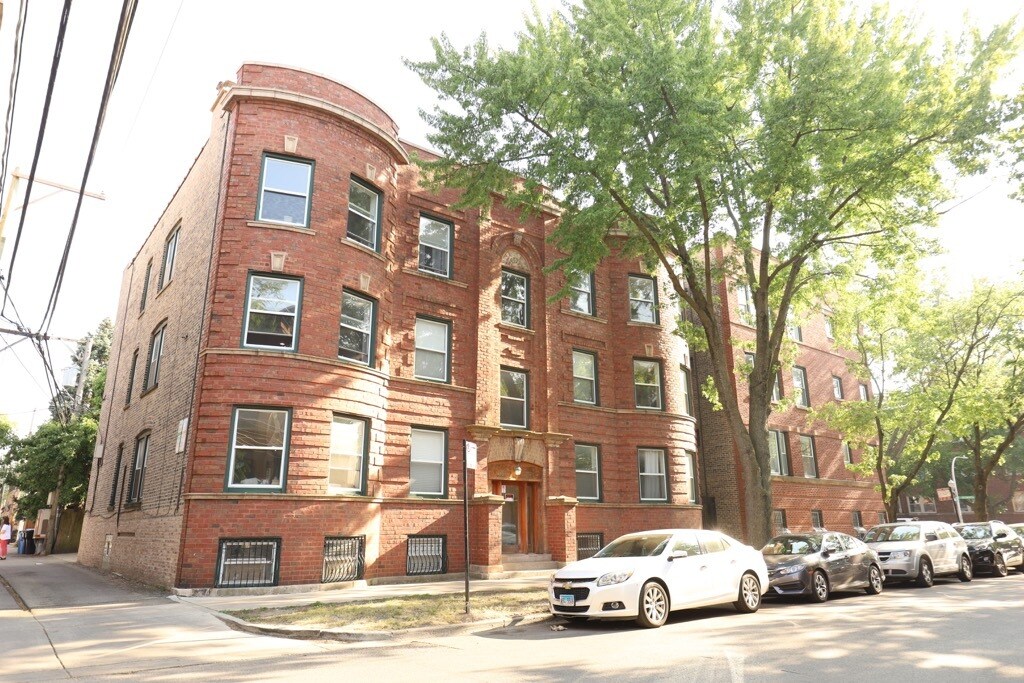 Foto principal - 1517 W Cornelia Ave