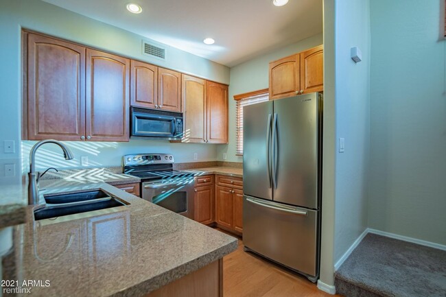 Building Photo - 2 br, 2 bath House - 4303 E Jasper Dr 1
