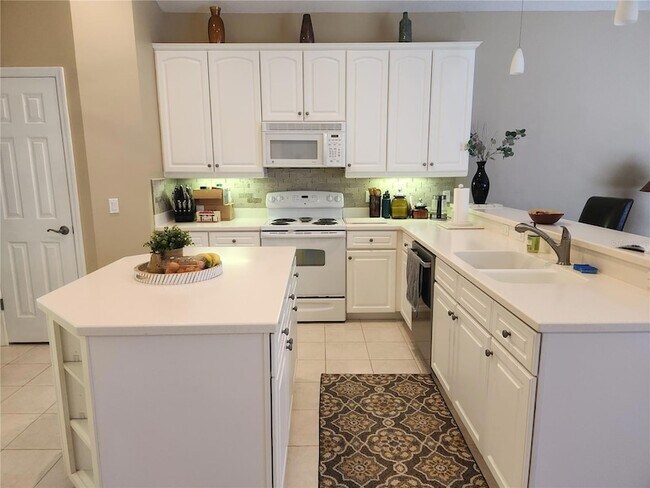Building Photo - 6496 Rookery Cir