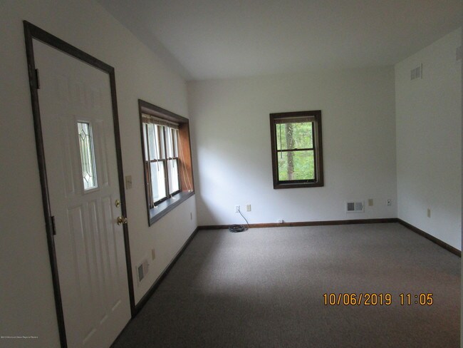 Foto del edificio - 1031 Windsor Rd