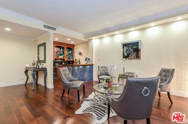 Foto del edificio - 325 N Oakhurst Dr