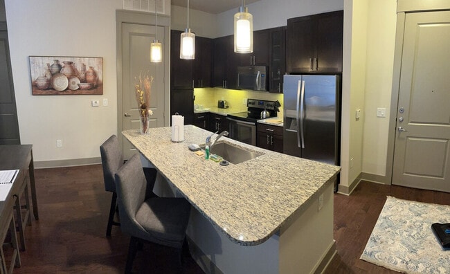 Building Photo - 5720 Carnegie Blvd