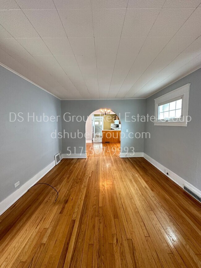 Foto del edificio - 302 N Hayford Ave