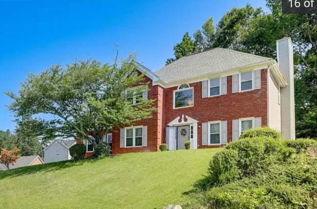 Building Photo - Room in Single Family Home on Woodstone Dr