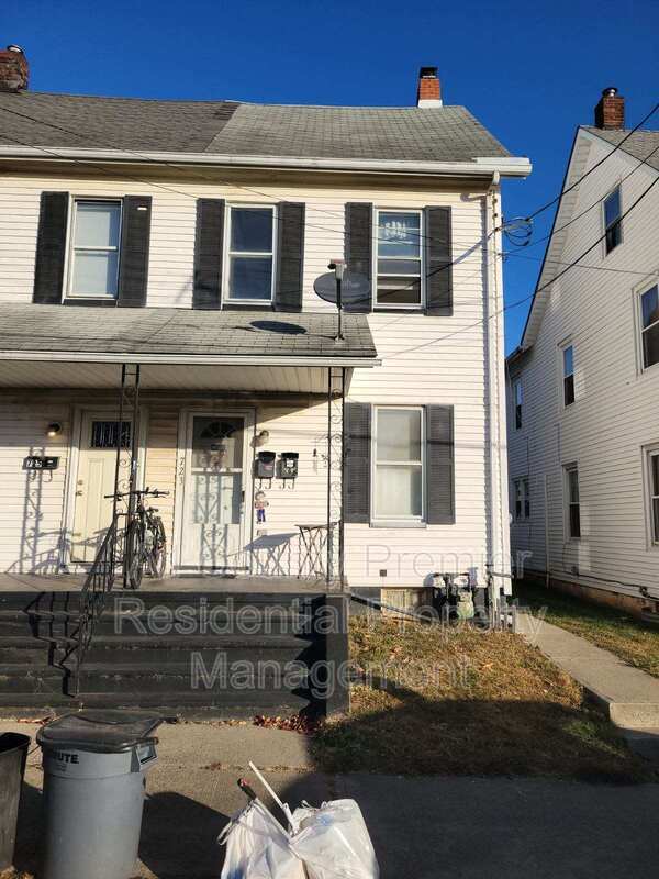 Primary Photo - 723 Sampson Ave