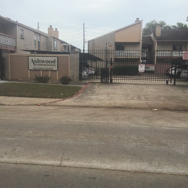 Foto del edificio - 10203 Forum Park Dr