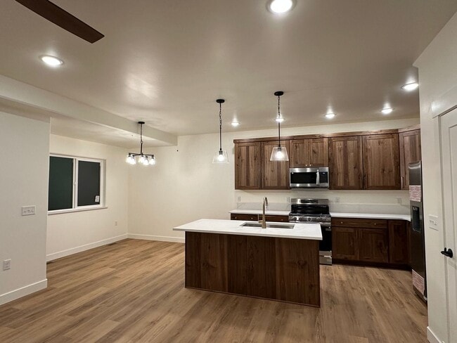 Building Photo - 1583 N Ravens Best Cir