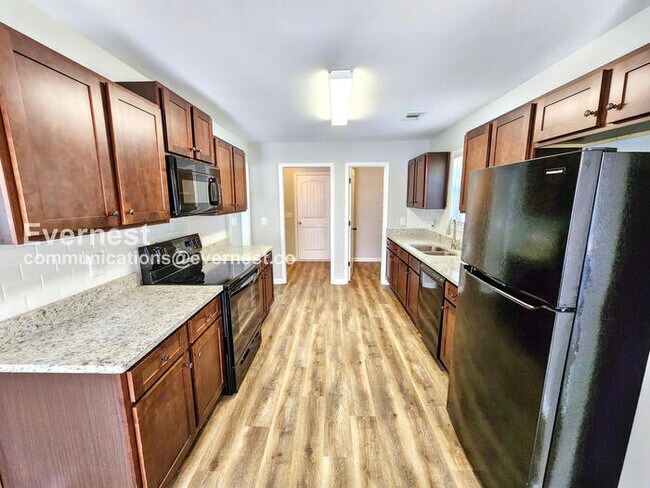 Foto del edificio - 634 Stowers Dr