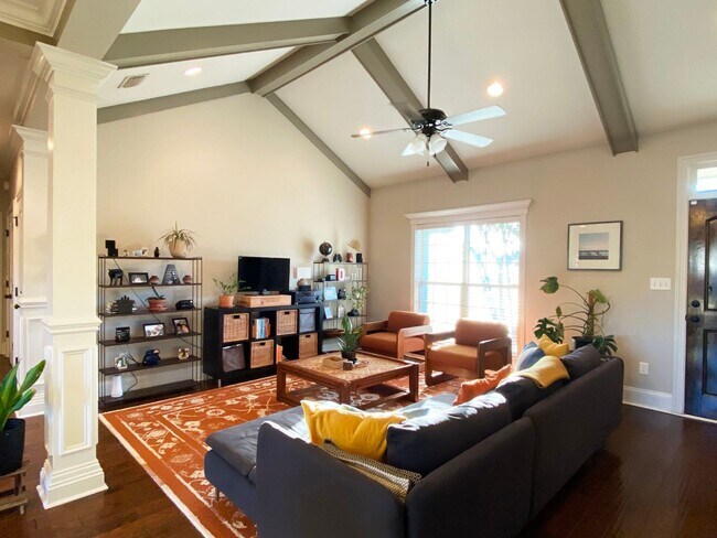 Building Photo - 4176 Old Ivy Trace