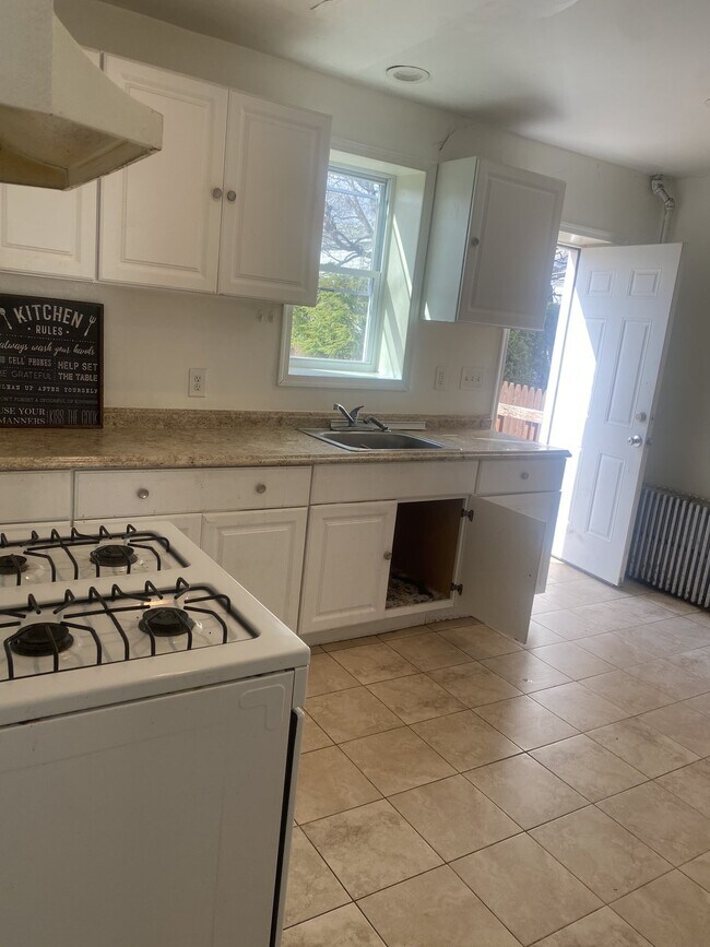 Foto del edificio - 27 Oakwood Ln