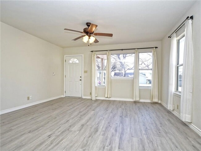 Building Photo - 5409 Grover Ave